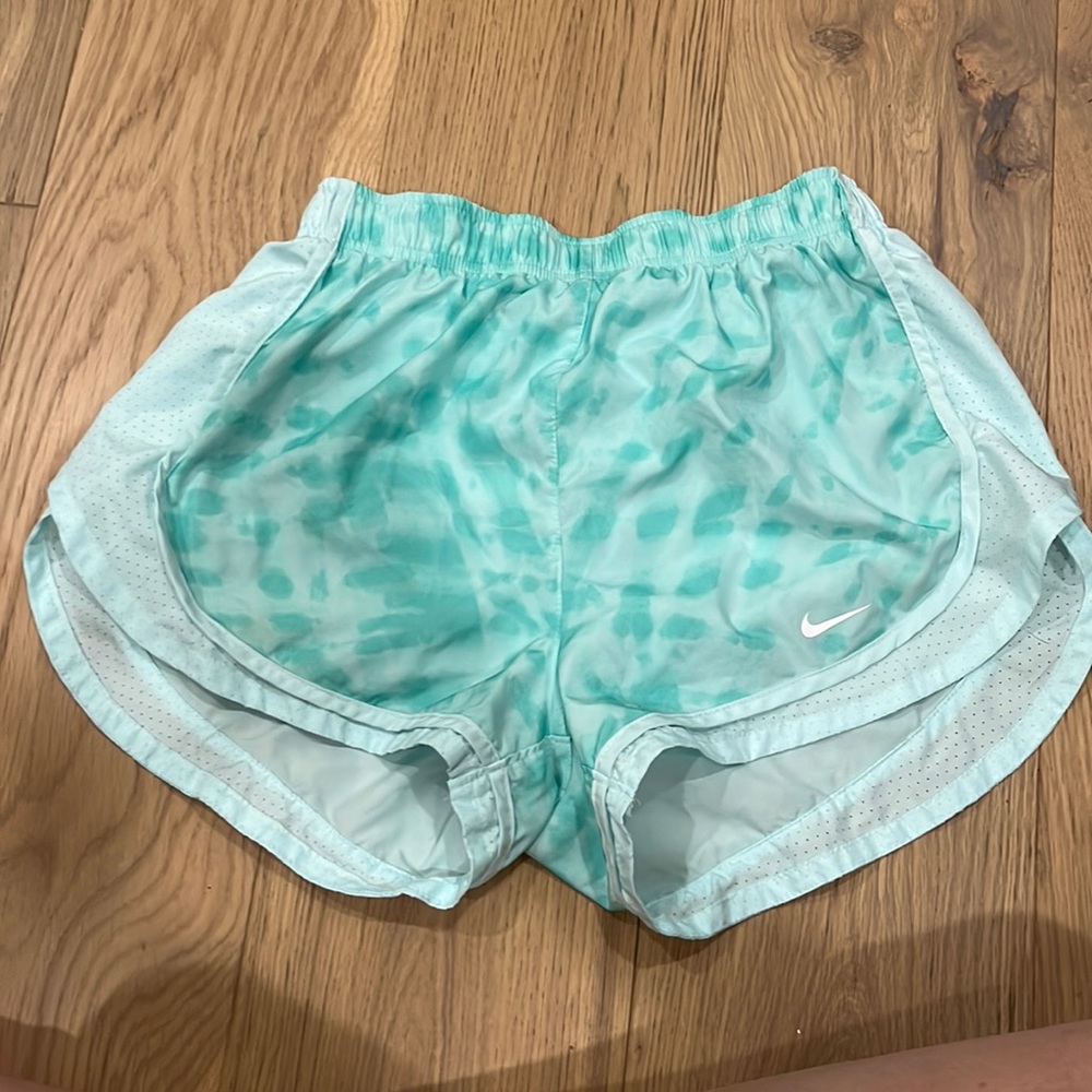 women’s nike shorts